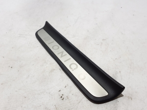 Hyundai IONIQ 6 I (2022–2026) Inner sill trim 85887KL500 - 2