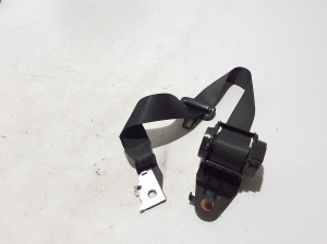   Rear seat belt  - 89850KL200 
