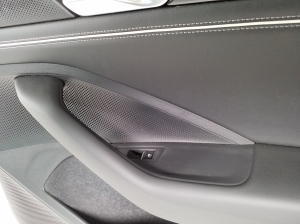 Volkswagen Passat B9 (2023–2026) Tagumise küljeukse polster 3J0867212F - 3