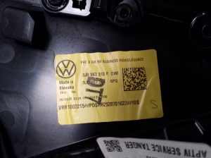 Volkswagen Passat B9 (2023–2026) Tagumise küljeukse polster 3J0867212F - 4