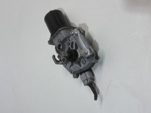 Mazda 3 (2013–2018) Windshield wiper motor CO560301 - 2