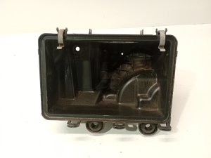 Mazda 3 (2013–2018) Luftfiltergehäuse PE01133AY - 2