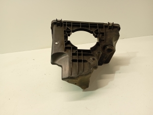 Mazda 3 (2013–2018) Luftfiltergehäuse PE01133AY - 4