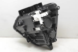  Scheinwerfer vorne  - 92102BE030 