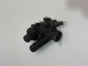 Land Rover Evoque (2011–2018) Kühlmittelthermostat 9657182080 - 2