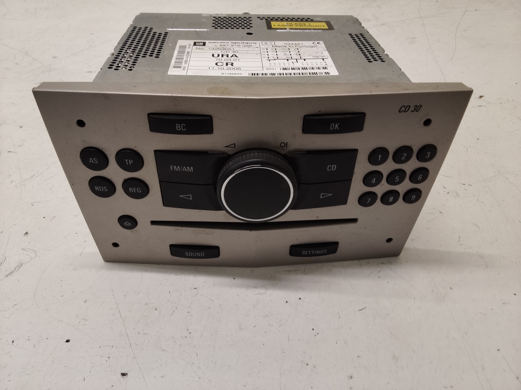 Opel Zafira B (2005–2014) Radio (head unit) 13263051 Opel Zafira B (2005–2014) Radio (head unit) 13263051
