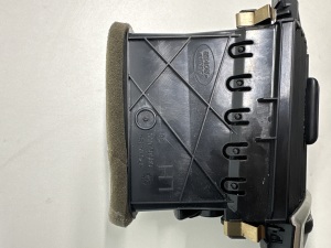 Land Rover Evoque (2011–2018) Dashboard air vent grilles BJ32018B08AB - 3