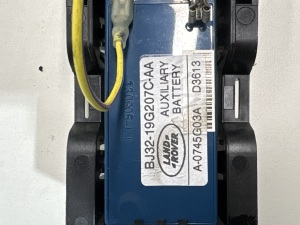 Land Rover Evoque (2011–2018) Battery charging unit BJ3210C693AC - 2