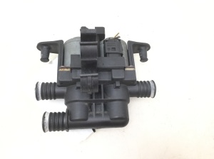 BMW 5 SERIES E39 (1995–2004) Wasserregelventil Heizung 8374995 - 2