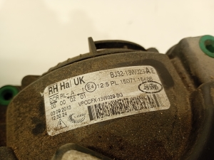   Headlight  - BJ3213W029AE 