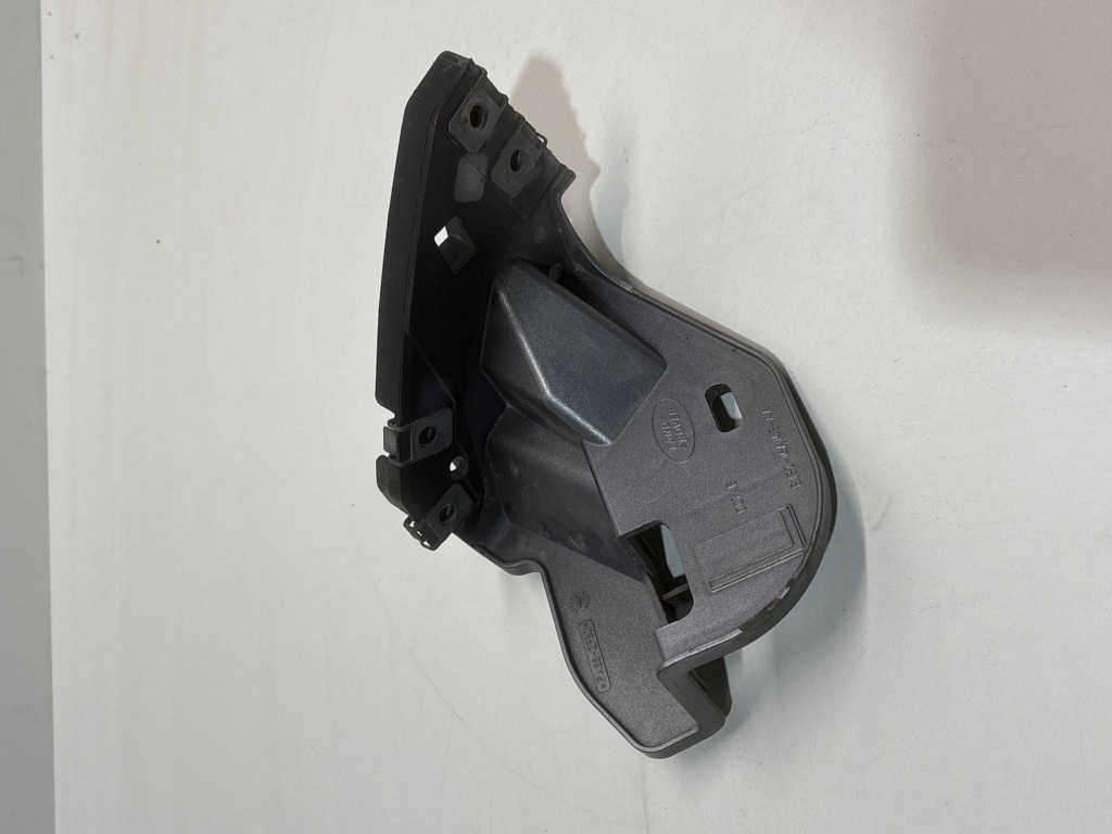 Land Rover Evoque (2011–2018) Front fender bracket BJ3216A143AA Land Rover Evoque (2011–2018) Front fender bracket BJ3216A143AA