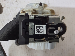 Mercedes Benz C-Class 206 (2021–2026) Eesmine turvavöö A2068600902 - 3