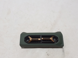   Salona paneļa ventilācijas restes  - 687504850R 