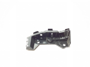   Stoßstangenhalter vorne  - 622236658R 