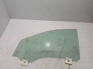 Front door glass - 803130642R