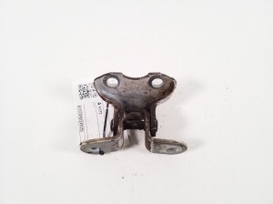 TOYOTA RAV 4 A5 (2019–2026) Esiukse alumine hing 6873012120 - 2
