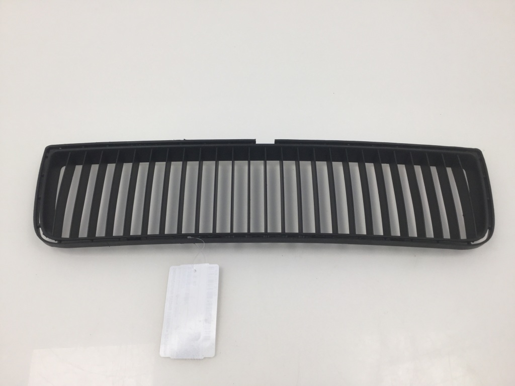 Skoda Octavia I (1996–2004) Front bumper lower grille 1U0853677 Skoda Octavia I (1996–2004) Front bumper lower grille 1U0853677