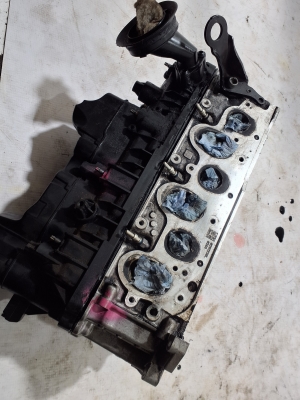 Volkswagen Touareg III (2018–2026) Cylinder head 059103063LH - 3