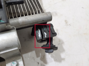 Dacia Spring (2021–2026) Radiatoru komplekts un tā detaļas - 5
