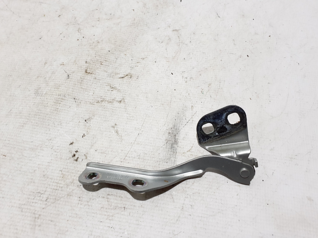 Dacia Spring (2021–2026) Hood hinge 654013173R Dacia Spring (2021–2026) Hood hinge 654013173R