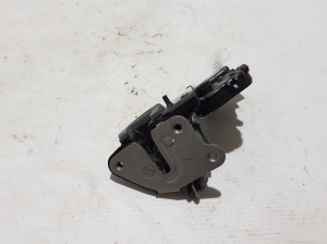 Dacia Spring (2021–2026) Rear side door lock 825036412R - 2