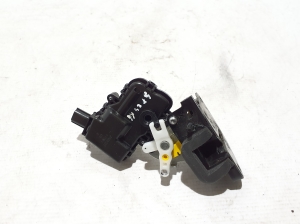 Dacia Spring (2021–2026) Rear side door lock 825036412R - 4