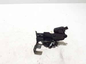Front door lock - 805023747R