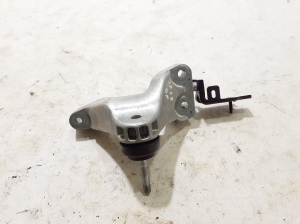 Dacia Spring (2021–2026) Motora kronšteins 112869238R - 4