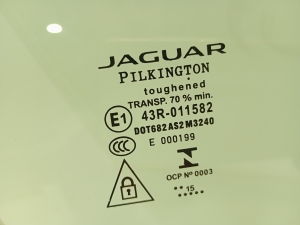 Jaguar XE (2015–2026) Priekšējo durvju stikls 43r011582 - 2