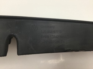 Volkswagen Golf IV (1997–2003) Front bumper lower grille 1J0853677D - 2