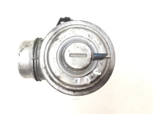  EGR valve 