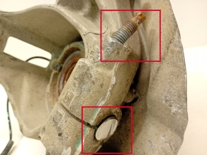 Front wheel hub - LR044017