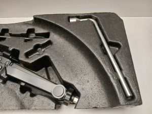 Mercedes Benz ML-Class 164 (2005–2011) Wagenheber A1645800118 - 6