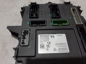 Dacia Spring (2021–2026) Komforta bloks 284B26707R - 2