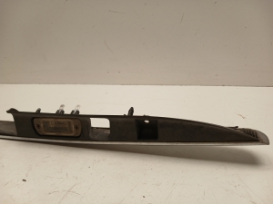 Mercedes Benz ML-Class 164 (2005–2011) Numbrimärgi valgustuse korpus A1647400893 - 2