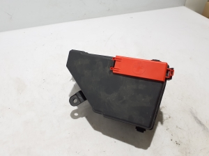 Sicherungskastengehäuse unter der Motorhaube - 284B96US1A