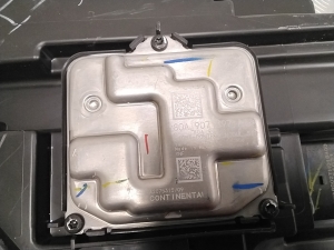 AUDI Q5 (2017–2026) Esituli 80A941006 - 2