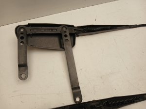 Mercedes Benz ML-Class 164 (2005–2011) Wischerarm vorne A1648200640 - 4