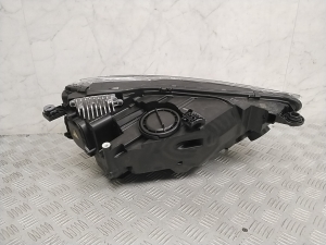 AUDI Q5 (2017–2026) Esituli 80A941005 - 6