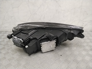 AUDI Q5 (2017–2026) Esituli 80A941033 - 6