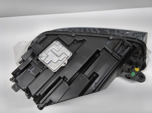 AUDI Q5 (2017–2026) Esituli 80A941006 - 2