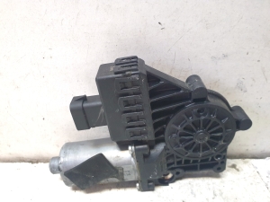 Opel Zafira B (2005–2014) Esiukse aknatõstuki mootor 994886102 - 4