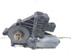 Opel Zafira B (2005–2014) Esiukse aknatõstuki mootor 994886102 - 6