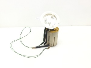 BMW 5 SERIES E60 (2003–2010) Kraftstoffpumpe im Tank 6765848