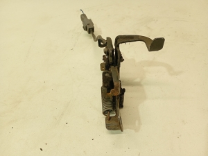 Mazda 3 (2013–2018) Hood latch 4E26 - 2