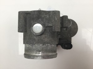 Volkswagen Passat B5 (1997–2005) Drosselklappe 06B133062B - 3