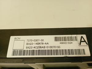 Jaguar XF (2008–2016) Kaitsmekarp salongis BX2314B476AA - 3