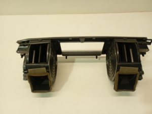 Jaguar XF (2008–2016) Armatuurlaua ventilatsioonivõred 8X2319K617BJ - 7