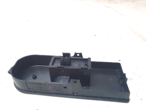 Opel Zafira B (2005–2014) Fensterheberschalter vorne 13197132 - 3