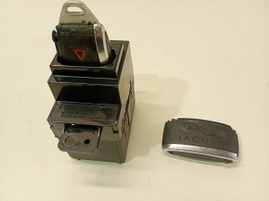   Süütelukk  - 6W8311572AK 